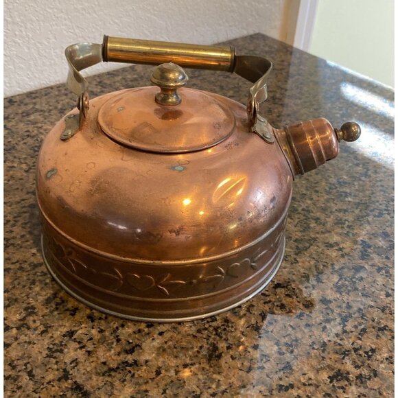 Vintage Antique Heart Pattern 7" Copper Teapot Kettle with Lid - Picture 3 of 12